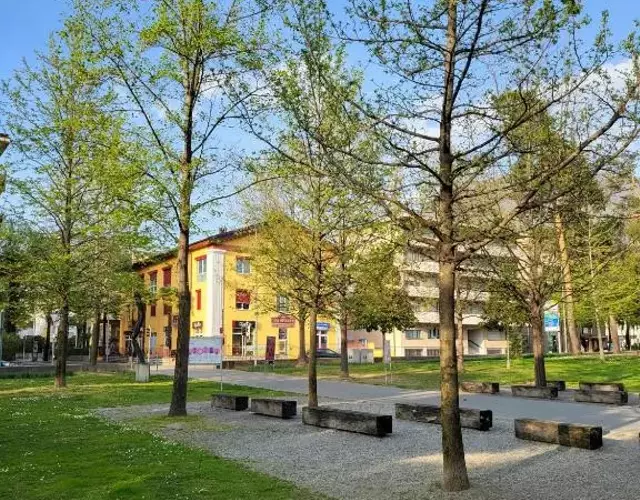 GuestHouse University by LR - self check in