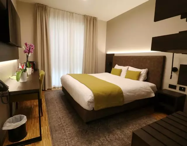 Threeland Hotel