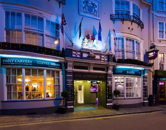 The Royal & Fortescue Hotel