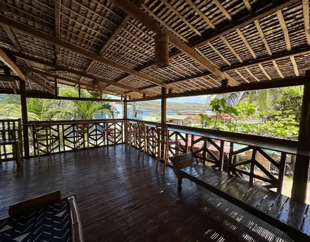 Tranquil Getaway Lilly Room, Dahlia Room, Aster Room and Poppy Room & Dive Center