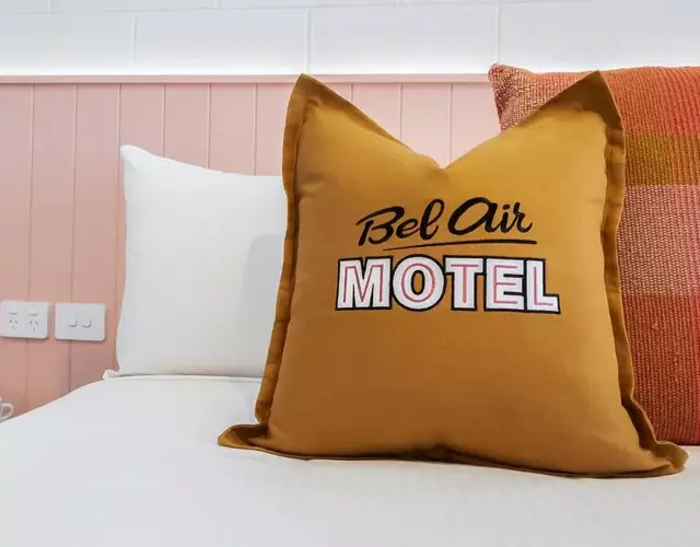Bel Air Motel