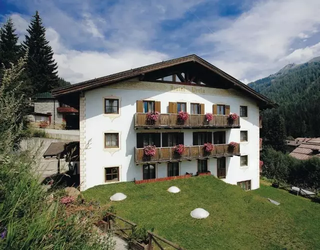 Hotel Perla***