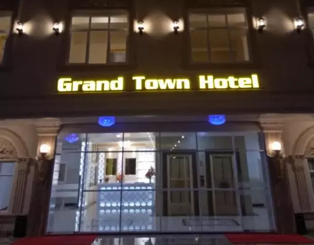 Grand Town Hotel Mandai