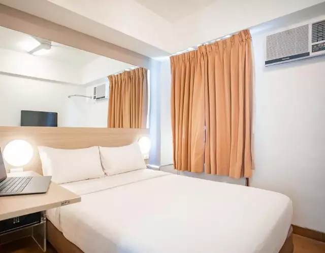 Red Planet Makati Avenue Manila