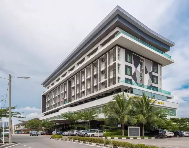 Marvelux Hotel