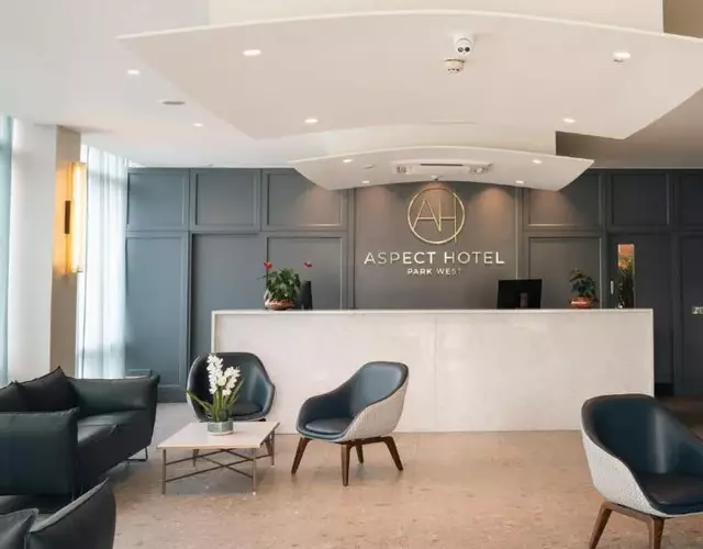 Aspect Hotel Park West