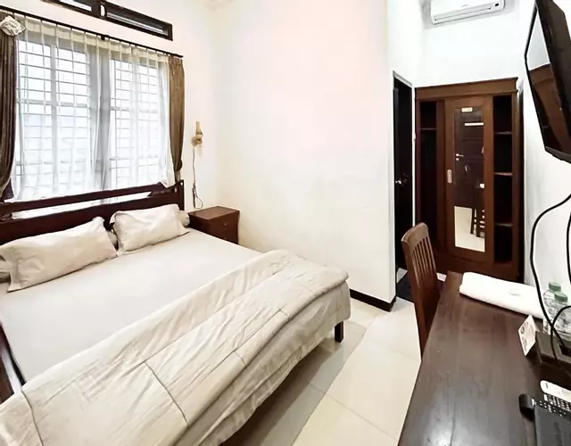 D Maktab Syariah Mitra RedDoorz Malang