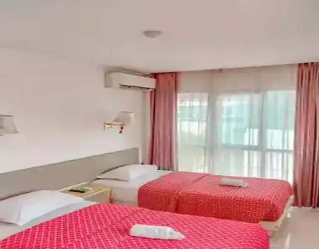 Dewarna Hotel Arifin