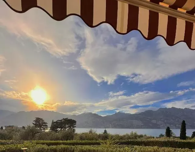 Perlissima, Lake View and Pool