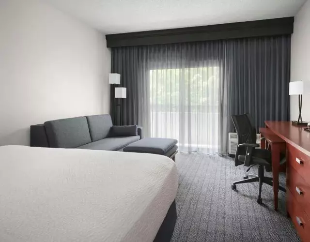 Courtyard Philadelphia Valley Forge / King of Prussia
