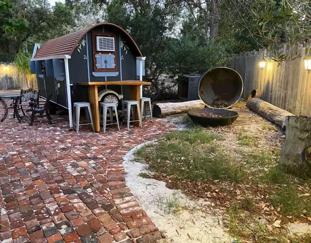 Gypsy Van Tiny House with Unique Outdoor Bathroom, WIFI & Firepit