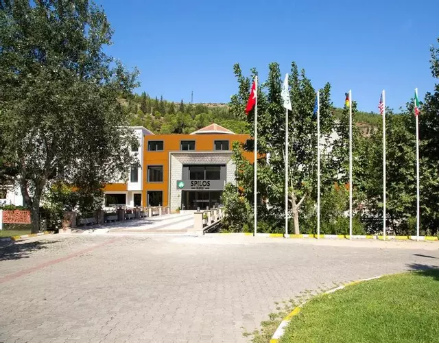 Spilos Hotel