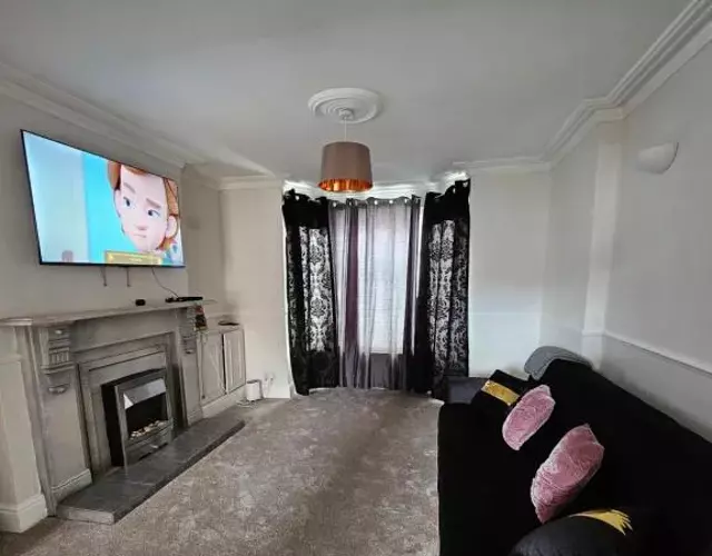 Mansfield 30 x DM for Weekly or Monthly Deals x Sleeps 10, Free Parking x Wifi