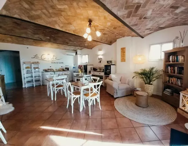 La Corte Country Rooms