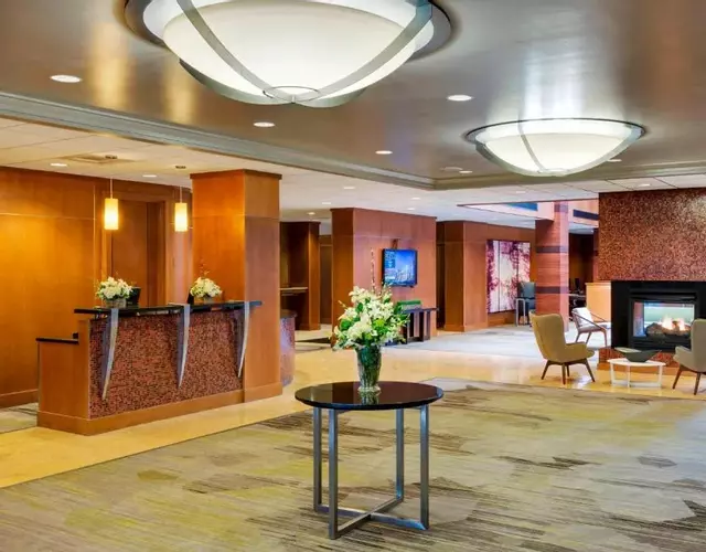 Courtyard by Marriott Boston Logan Airport
