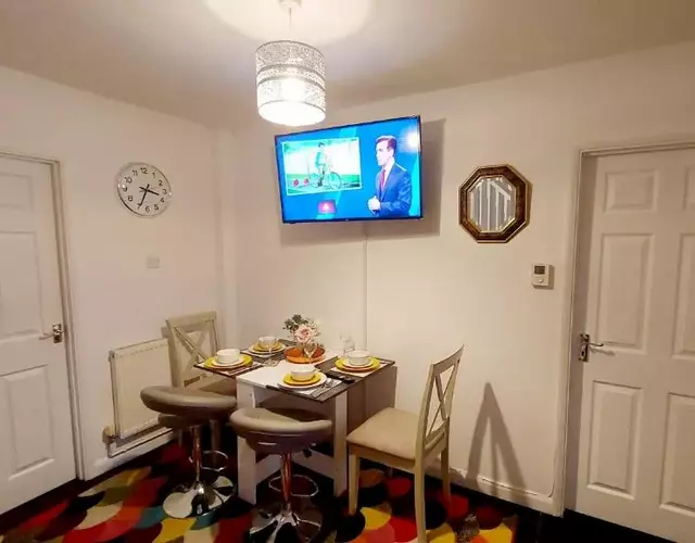 Central Haven-5bedroom Great For Longer Stays In Canterbury kent!!!