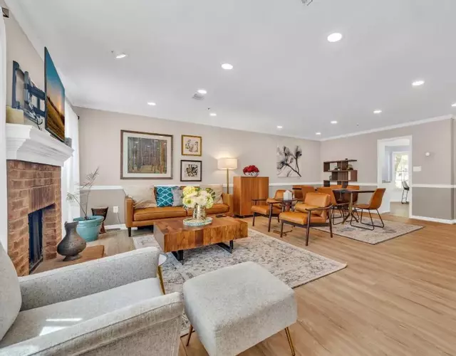 Lavish Abode! Newly Renovated and Decorated!