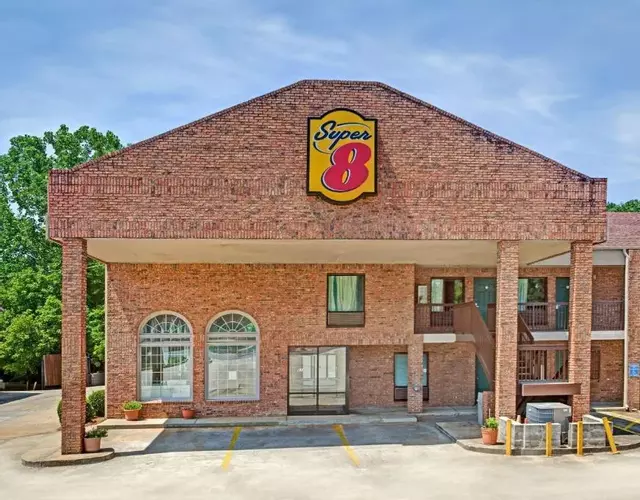 Super 8 by Wyndham Marietta/West/Atl Area