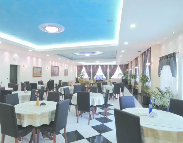 Hotel Platon