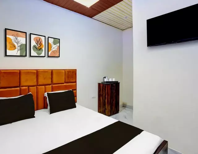 Super Hotel O Mathura Central Railway Junction Formerly Bhagwati Palace