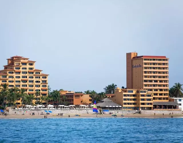 Costa de Oro Beach Hotel