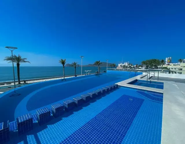 Varali Grand Hotel