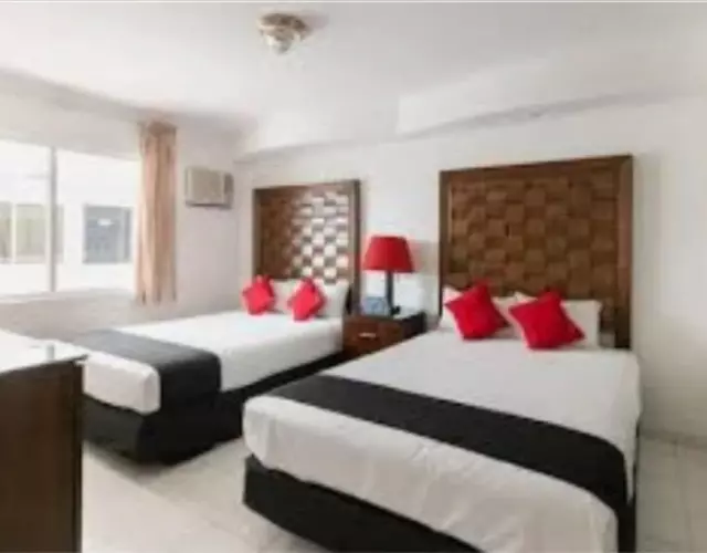 Zona Dorada Suites
