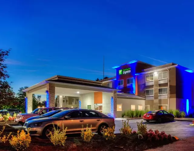 Holiday Inn Express Newberg - Wine Country by IHG
