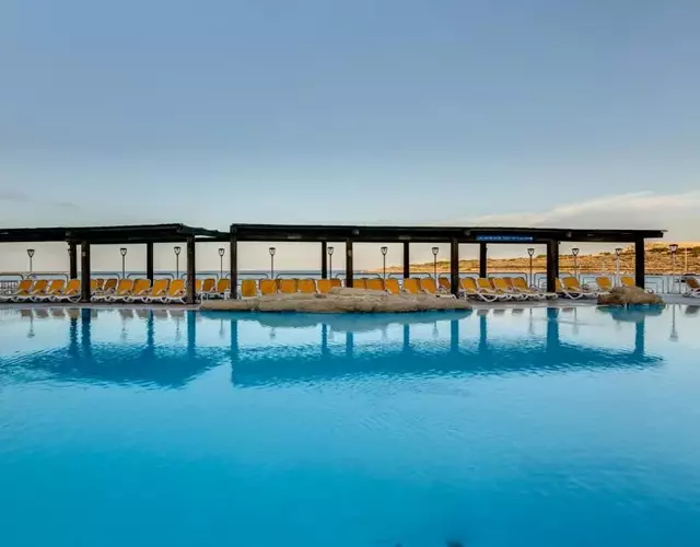 AX Sunny Coast Resort & Spa