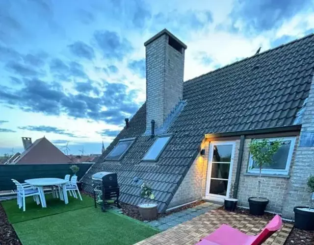 Penthouse tomorrowland 700m from entrance