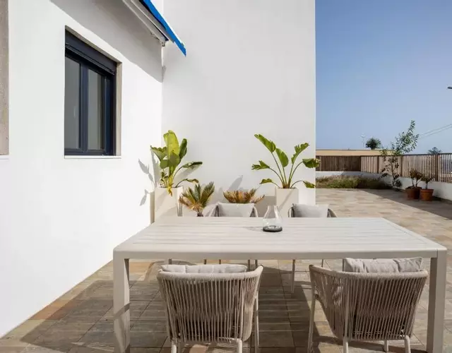 Villa Arizona - 3-bedroom house by the sea