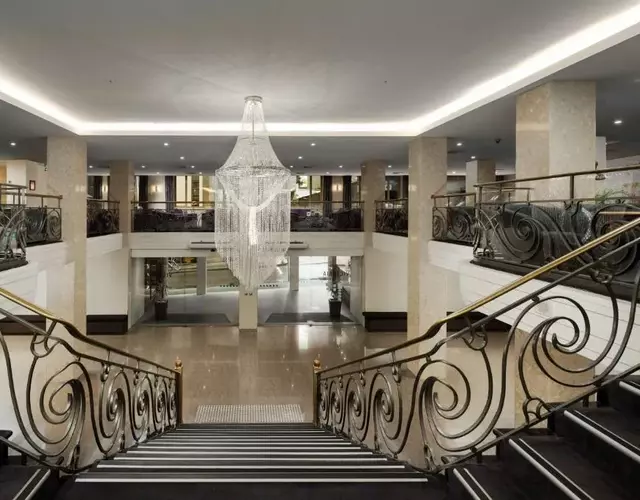 The Victoria Hotel
