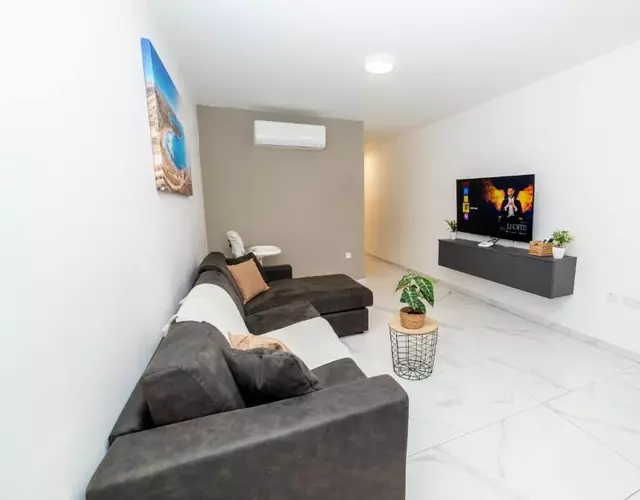 Spacious Family Stay in Malta 3BR by HostMT
