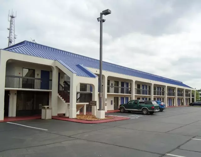 Motel 6-Memphis, TN - East