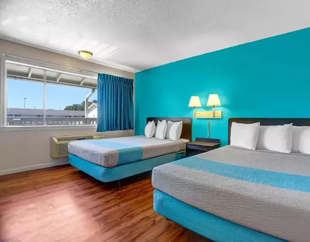 Motel 6 Fort Bragg, CA