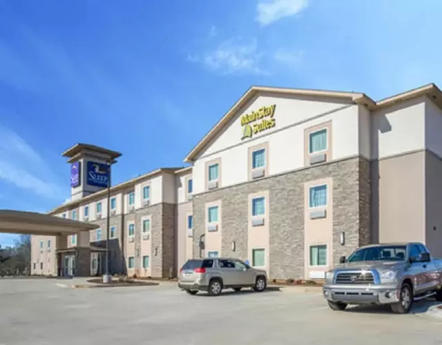 MainStay Suites Meridian - Bonita Lakes