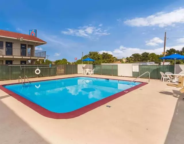 Motel 6-Meridian, MS