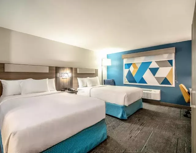 Holiday Inn Express & Suites Phoenix - Mesa West by IHG