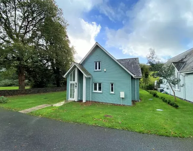 Luxurious 4 Bedroom New England Style Villa - Trewhiddle Villa 23