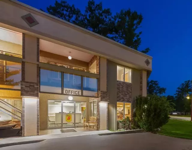 Super 8 by Wyndham Traverse City