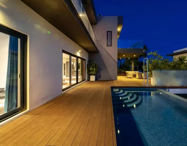 Luxury Villa Near Marbella with Heated Pool & Sauna, 5 Min Walk to Beach