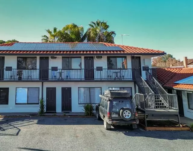Sanz Motel Wentworth
