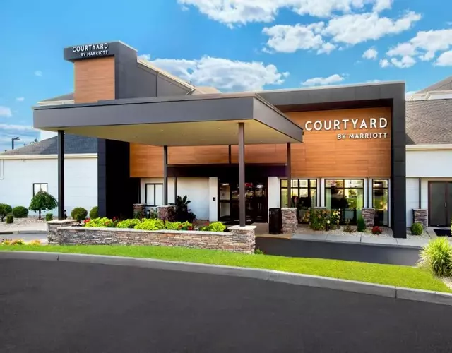 Courtyard by Marriott New Haven Orange