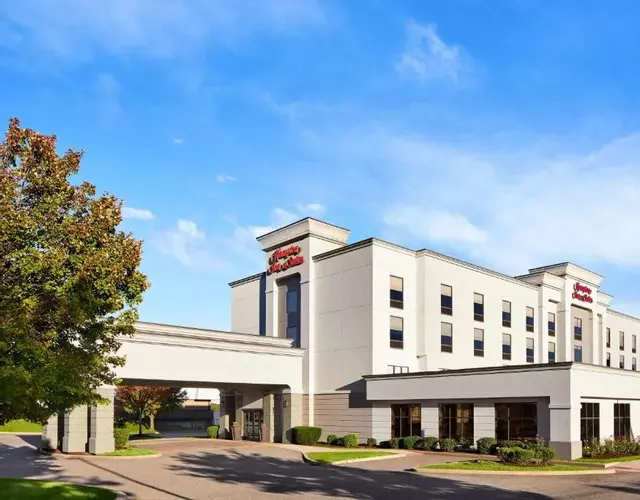 Hampton Inn & Suites West Haven