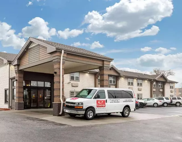 Econo Lodge Milwaukee Airport