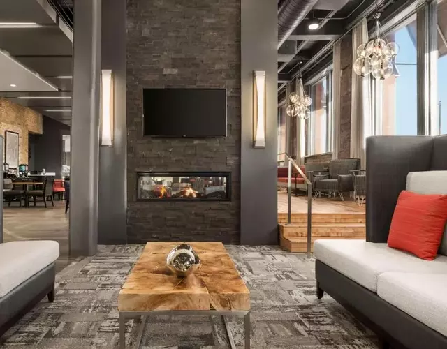 Homewood Suites By Hilton Milwaukee Downtown