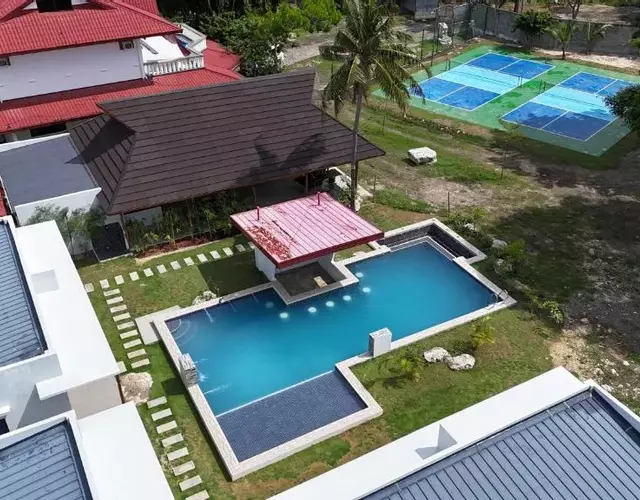 Bluewaves Hostel & Villa Panagsama by Hiverooms