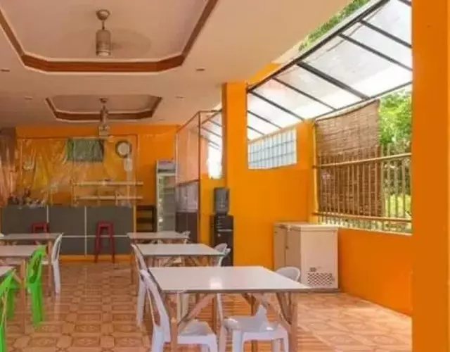 Jessa's 5 Guests house