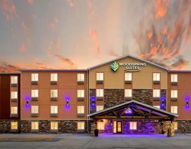WoodSpring Suites Davenport Quad Cities