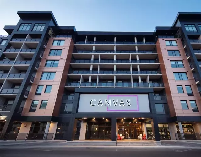 Canvas Moncton, Tapestry Collection By Hilton